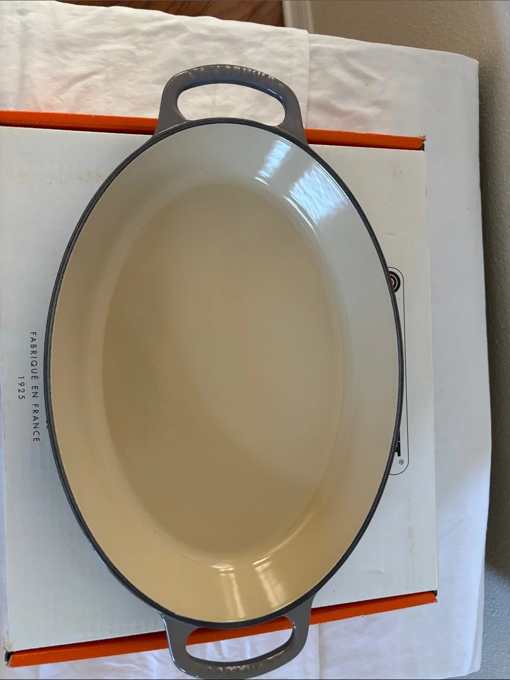 NEW IN BOX Le Creuset Oval Enameled Cast Iron Baker in Oyster